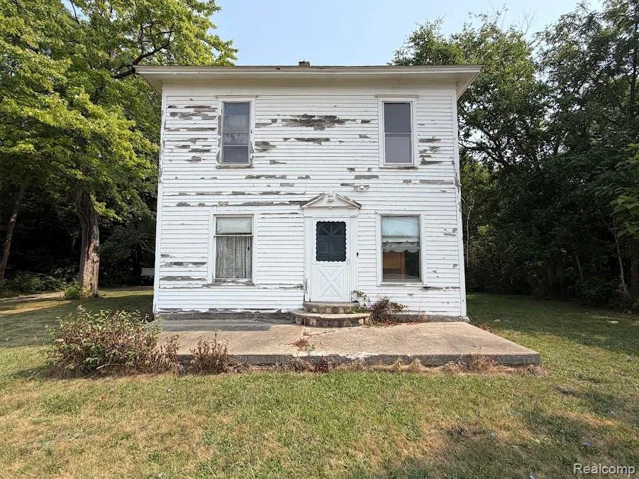 16649 Dixie Highway Groveland Township, MI 48350