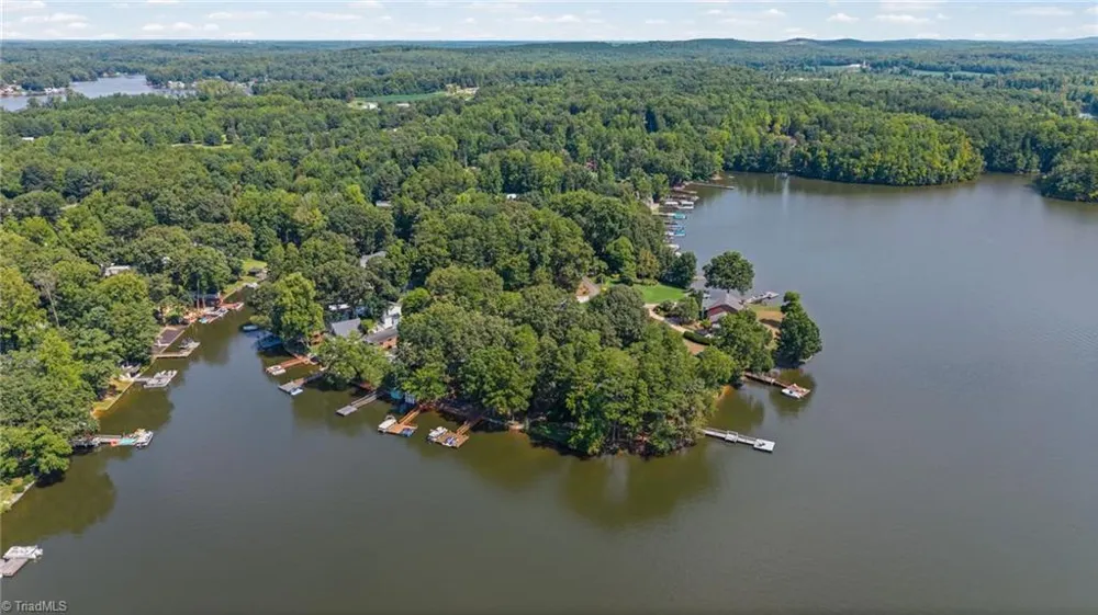 144 Friar Tuck Terrace Lexington, NC 27292