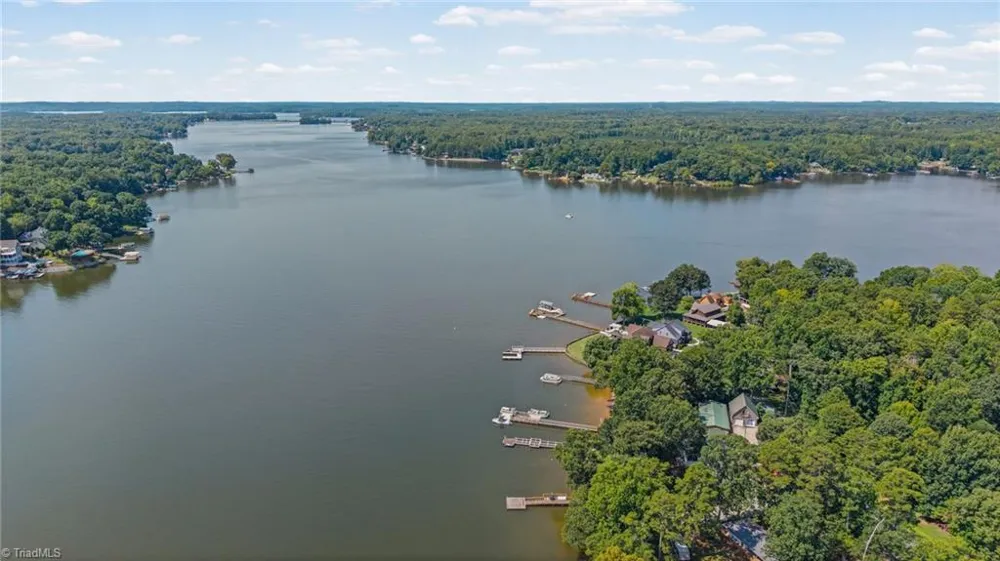 144 Friar Tuck Terrace Lexington, NC 27292