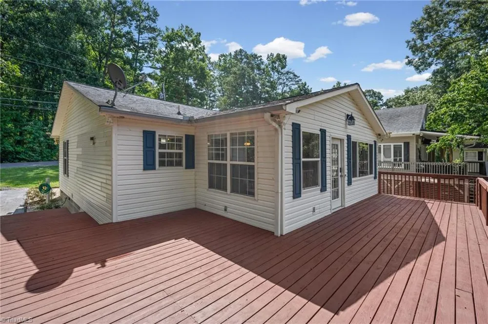 144 Friar Tuck Terrace Lexington, NC 27292