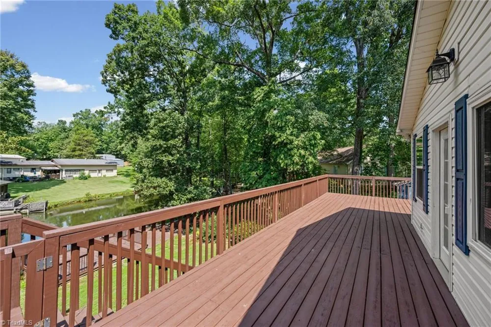 144 Friar Tuck Terrace Lexington, NC 27292