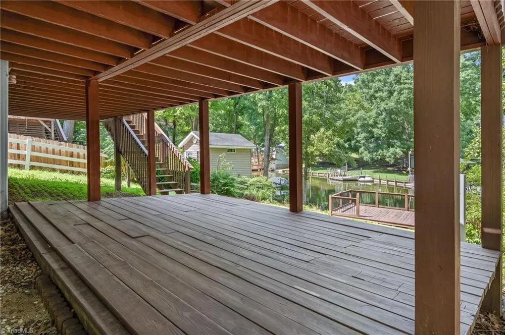 144 Friar Tuck Terrace Lexington, NC 27292