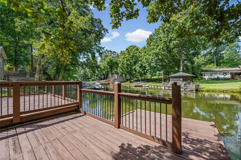 144 Friar Tuck Terrace Lexington, NC 27292