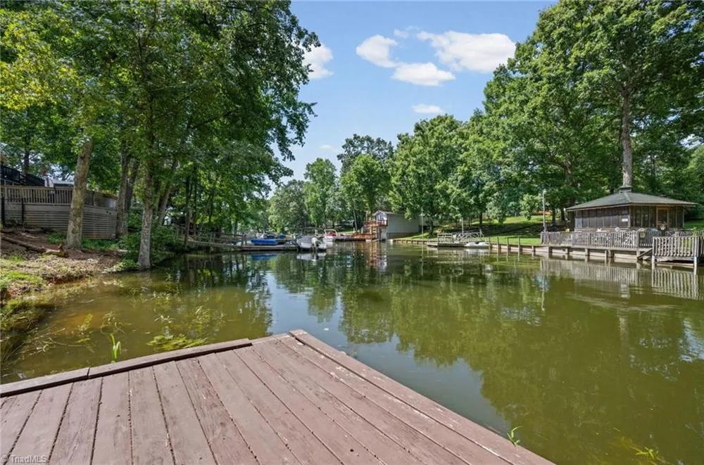 144 Friar Tuck Terrace Lexington, NC 27292