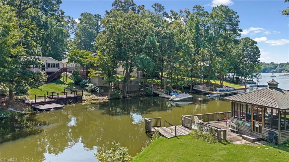 144 Friar Tuck Terrace Lexington, NC 27292