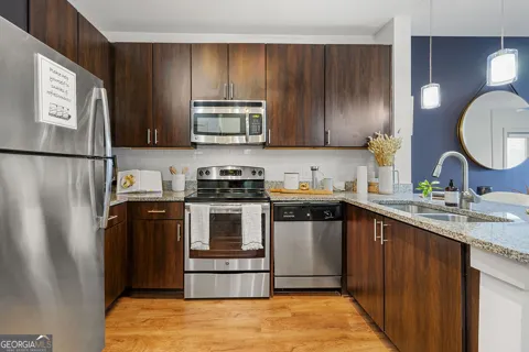 131 Ponce de Leon AVE