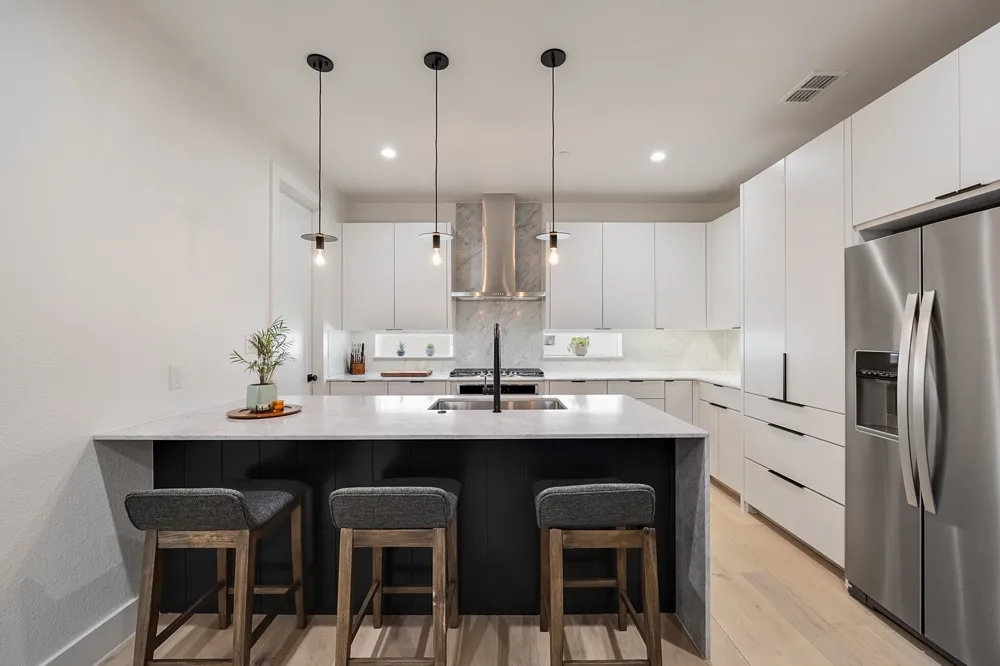 1141 Madison Avenue #105 Dallas, TX 75208
