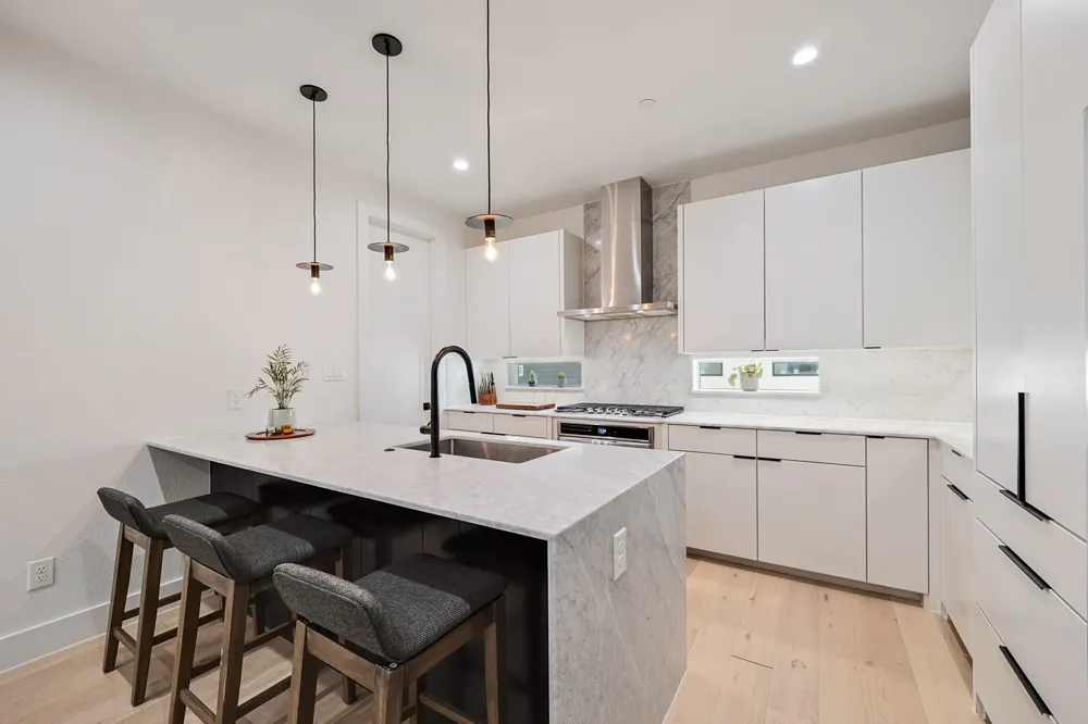 1141 Madison Avenue #105 Dallas, TX 75208