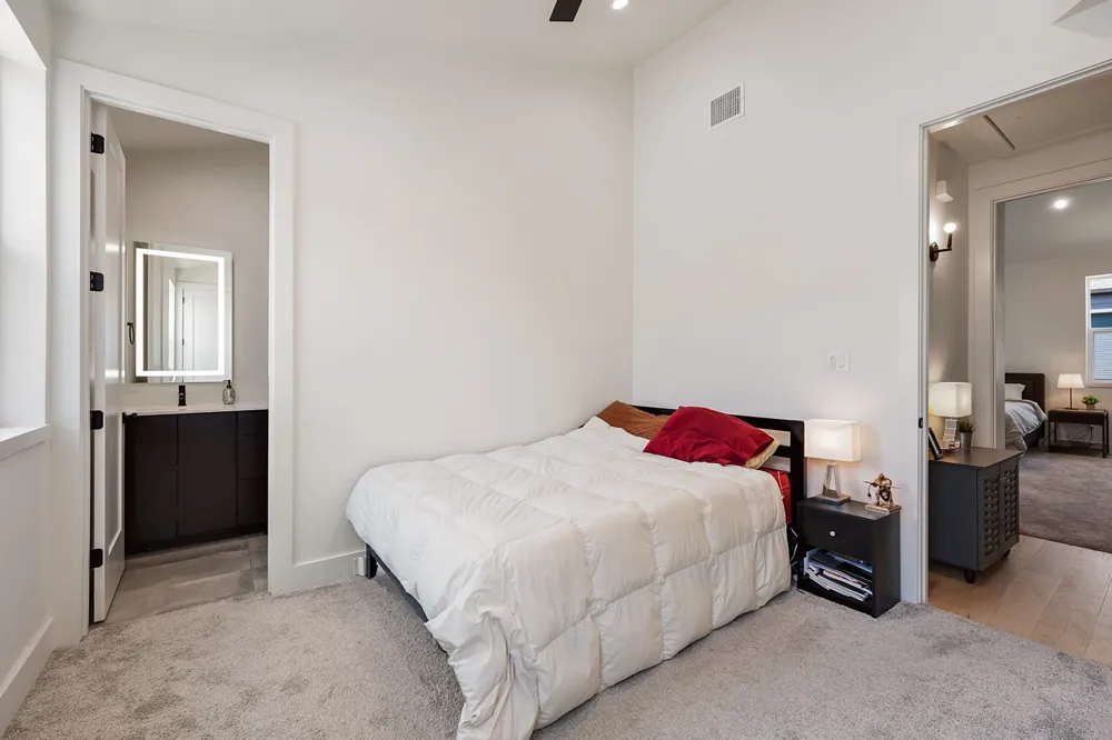 1141 Madison Avenue #105 Dallas, TX 75208