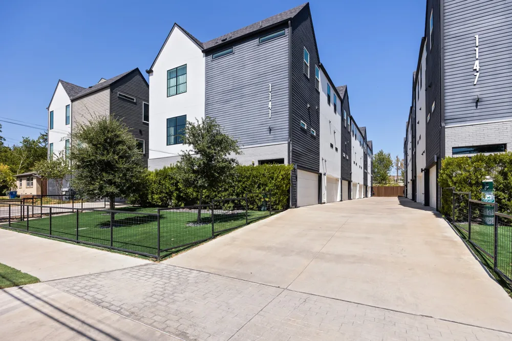 1141 Madison Avenue #105 Dallas, TX 75208