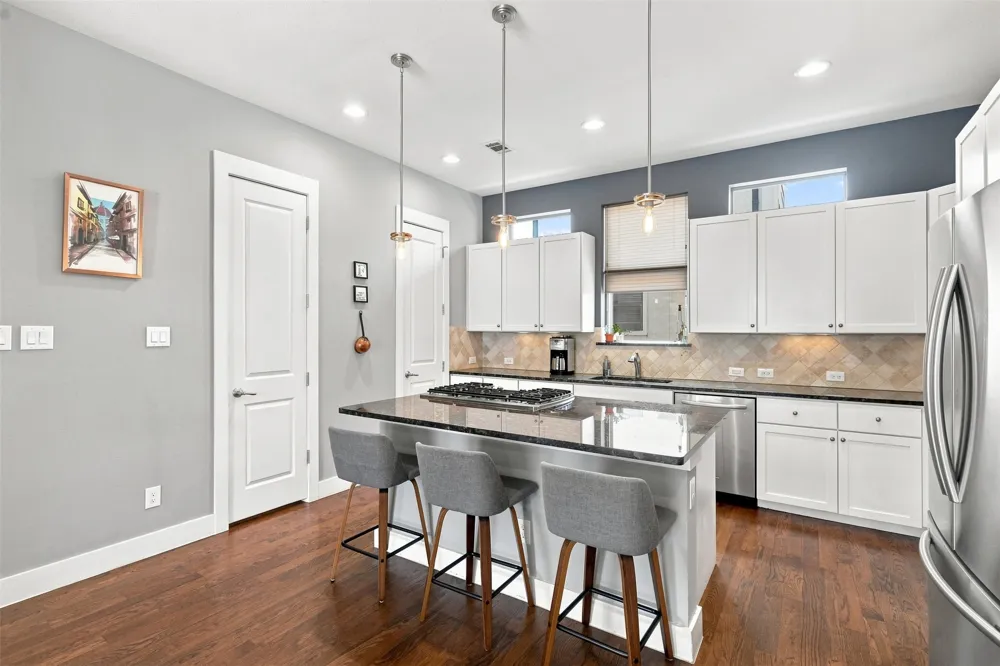 1114 S Adams Street Fort Worth, TX 76104