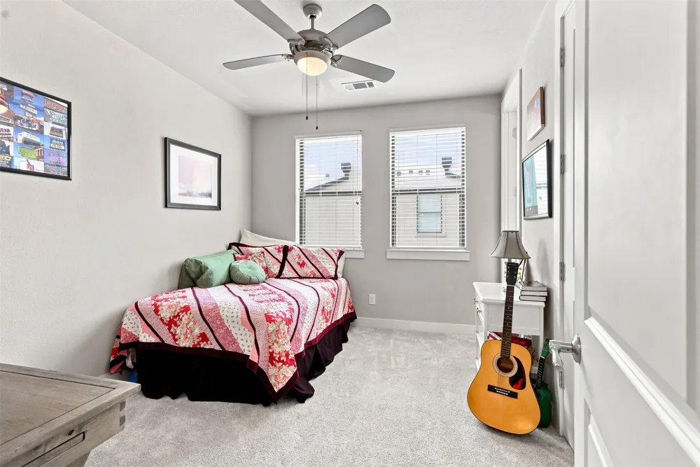 1114 S Adams Street Fort Worth, TX 76104