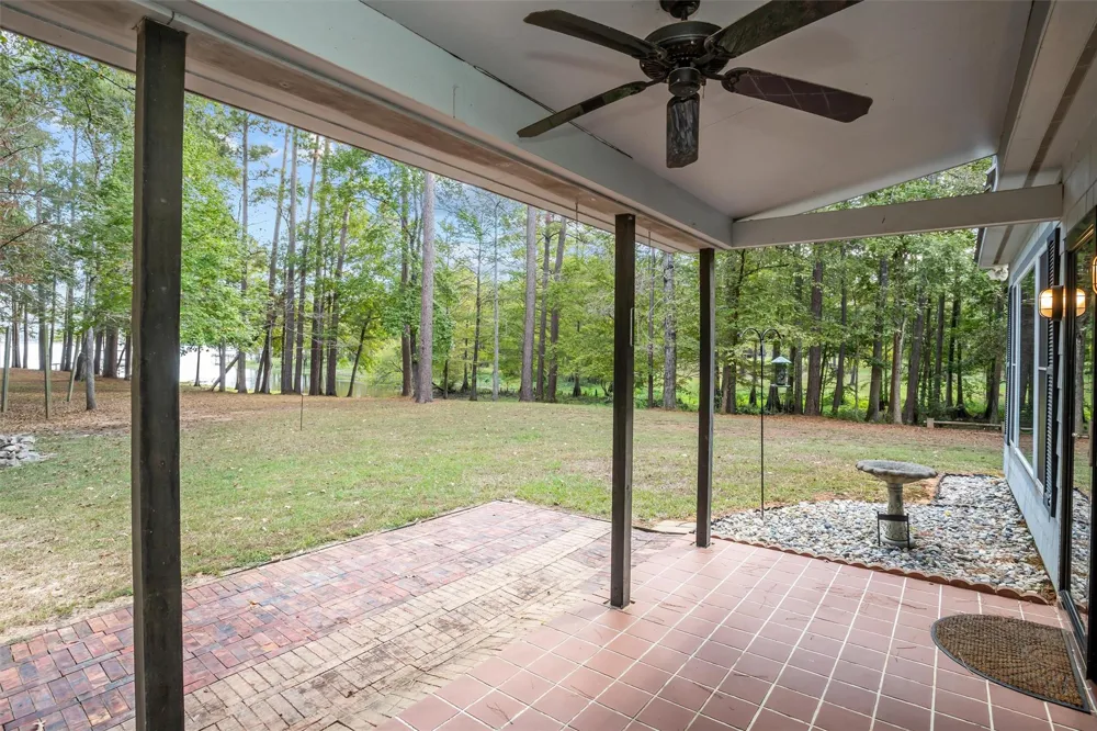 2846 Palo Gaucho Crossing Hemphill, TX 75948
