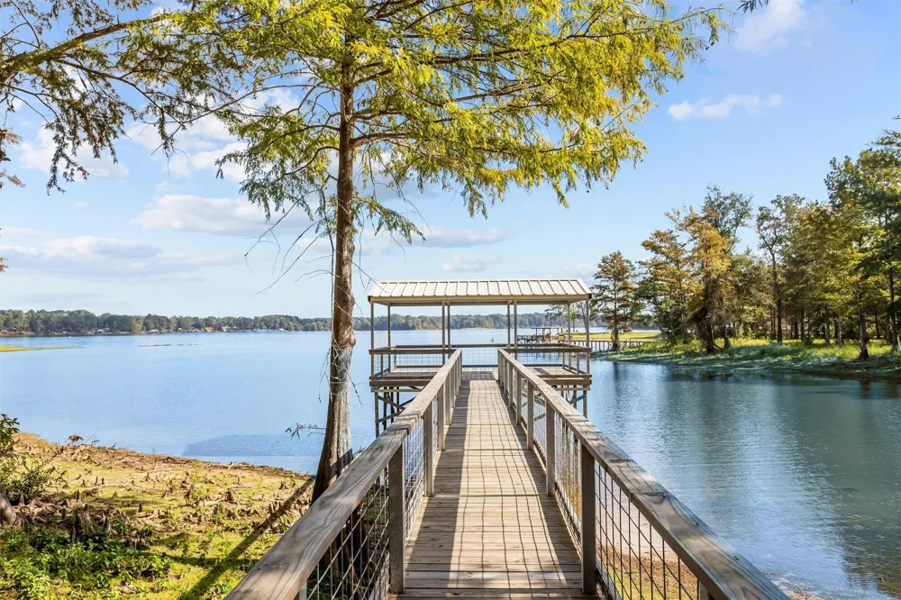 2846 Palo Gaucho Crossing Hemphill, TX 75948