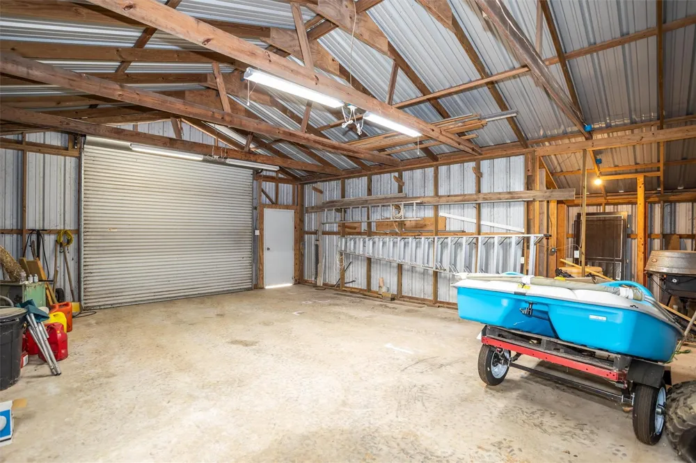 2846 Palo Gaucho Crossing Hemphill, TX 75948