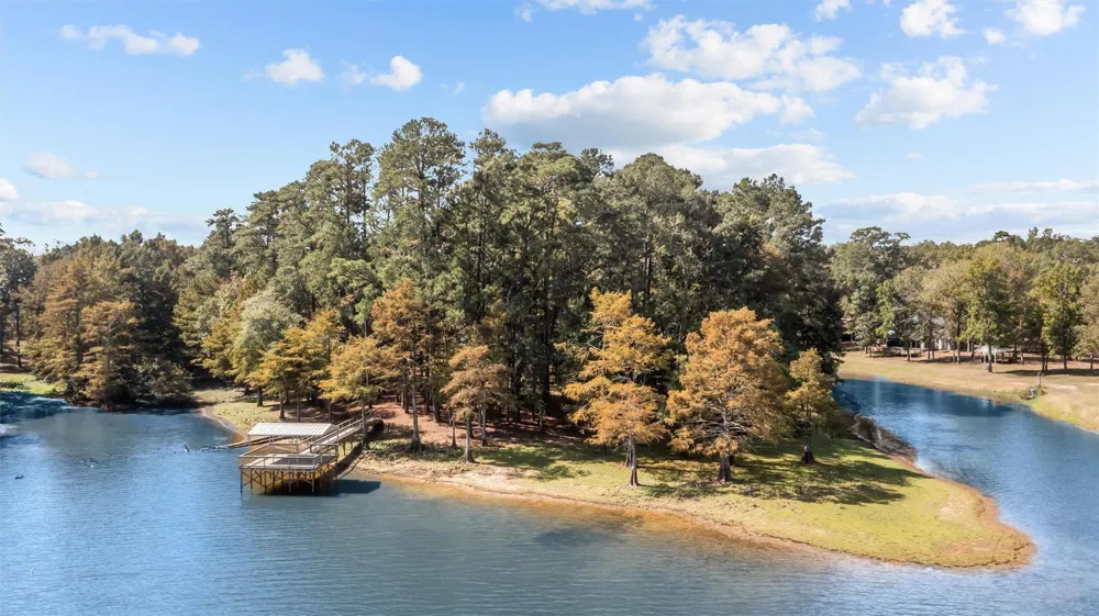 2846 Palo Gaucho Crossing Hemphill, TX 75948
