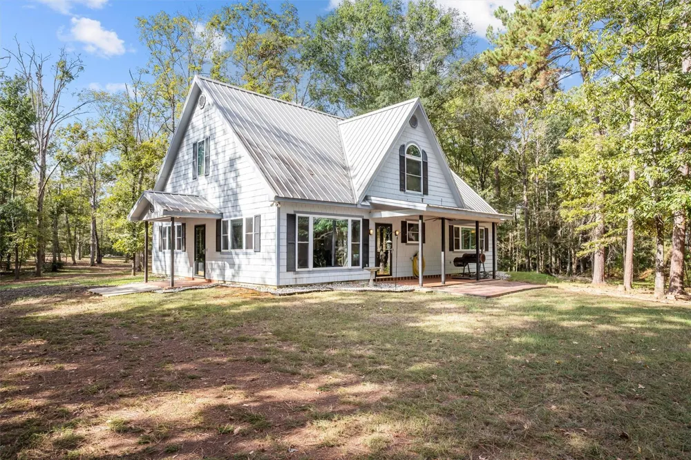 2846 Palo Gaucho Crossing Hemphill, TX 75948