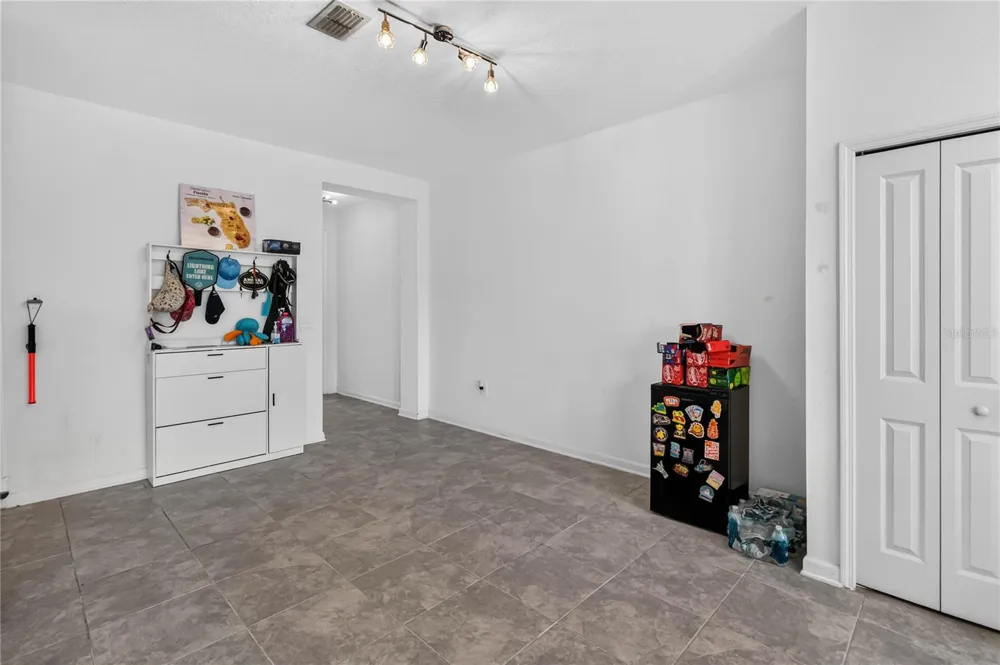 299 NINE IRON DRIVE Davenport, FL 33896