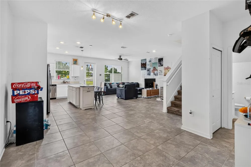 299 NINE IRON DRIVE Davenport, FL 33896