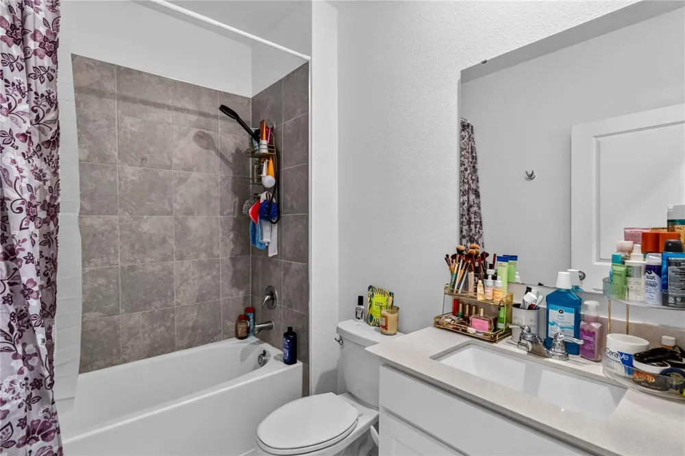 299 NINE IRON DRIVE Davenport, FL 33896