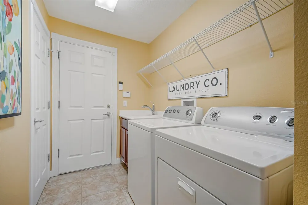 11951 FIORE DRIVE Orlando, FL 32827