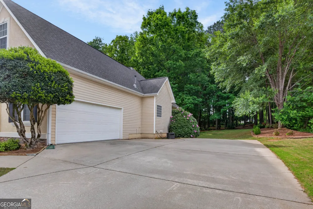 245 Ryans CT Sharpsburg, GA 30277