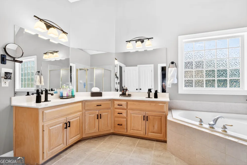 245 Ryans CT Sharpsburg, GA 30277
