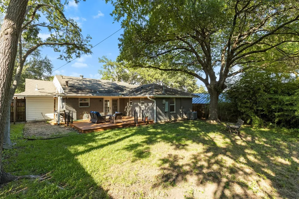 8809 Liptonshire Drive Dallas, TX 75238