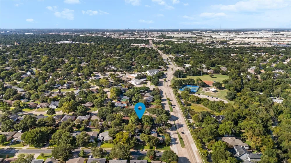8809 Liptonshire Drive Dallas, TX 75238