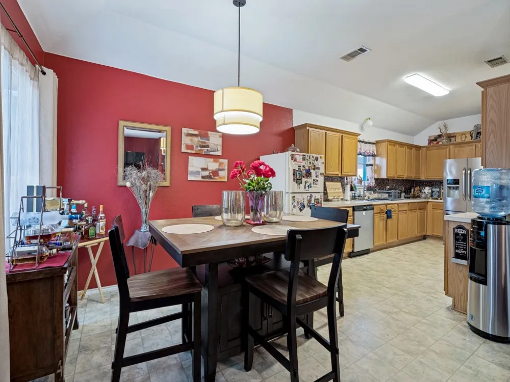 1413 Mockingbird Lane DeSoto, TX 75115