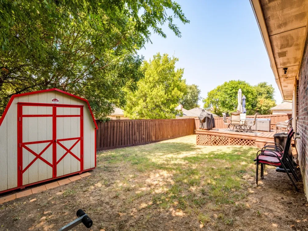 1413 Mockingbird Lane DeSoto, TX 75115
