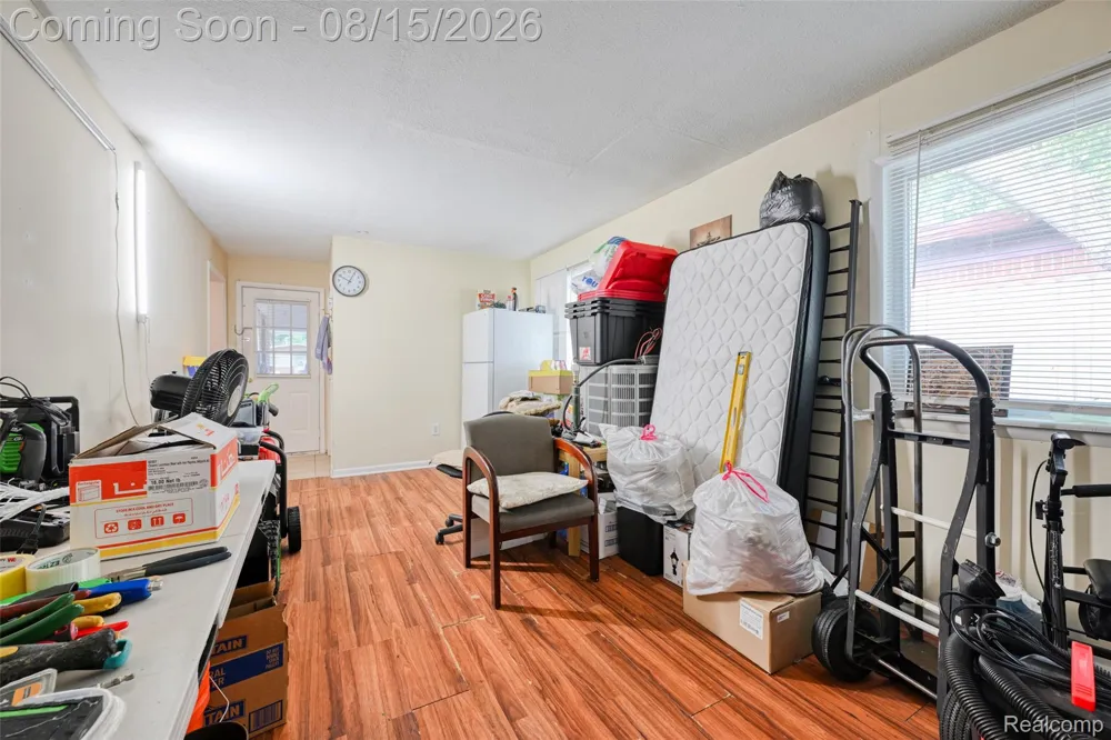 1579 Dulong Avenue Madison Heights City, MI 48071