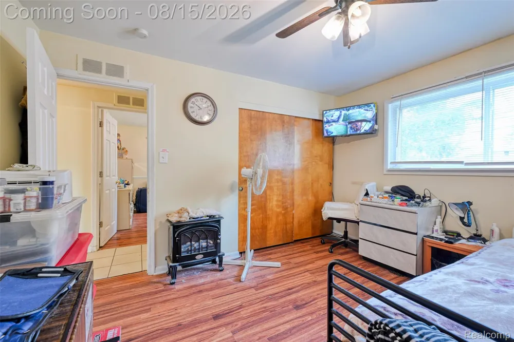 1579 Dulong Avenue Madison Heights City, MI 48071