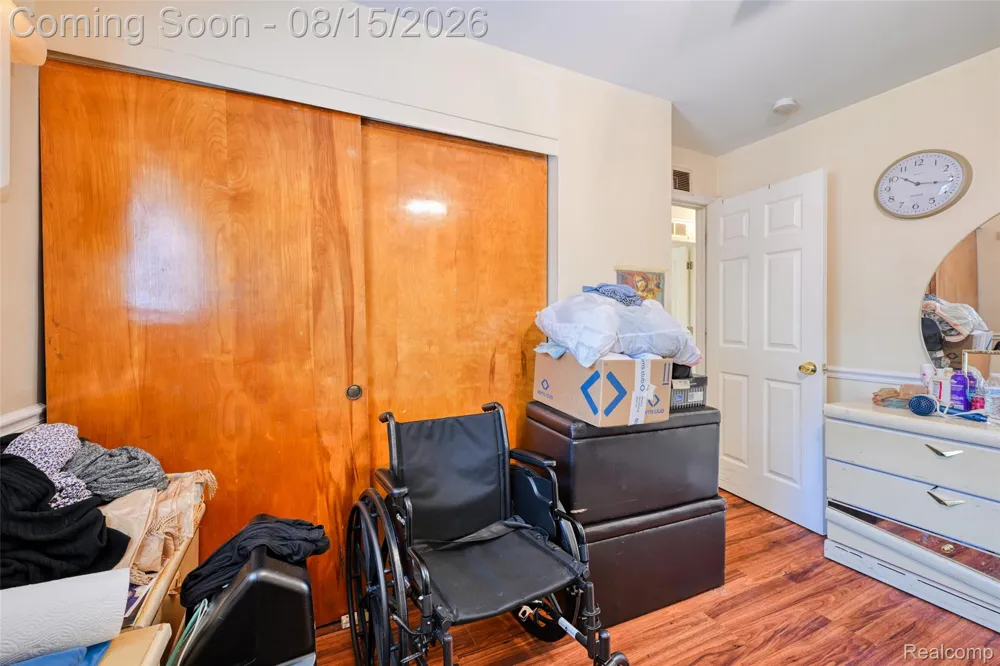 1579 Dulong Avenue Madison Heights City, MI 48071