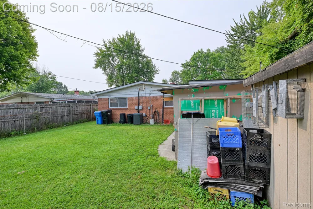 1579 Dulong Avenue Madison Heights City, MI 48071
