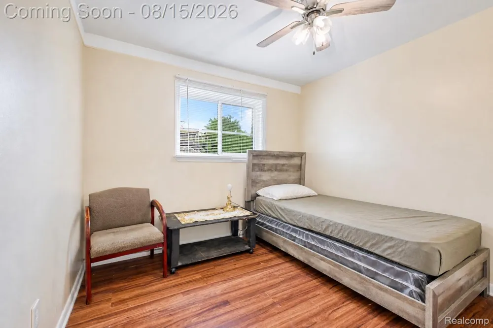 1579 Dulong Avenue Madison Heights City, MI 48071