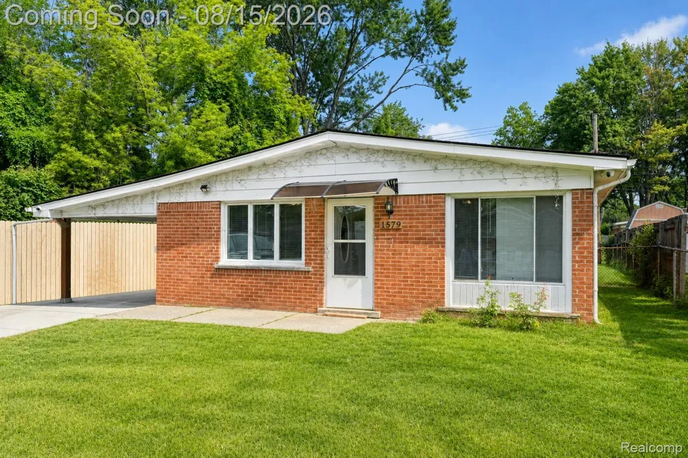 1579 Dulong Avenue Madison Heights City, MI 48071