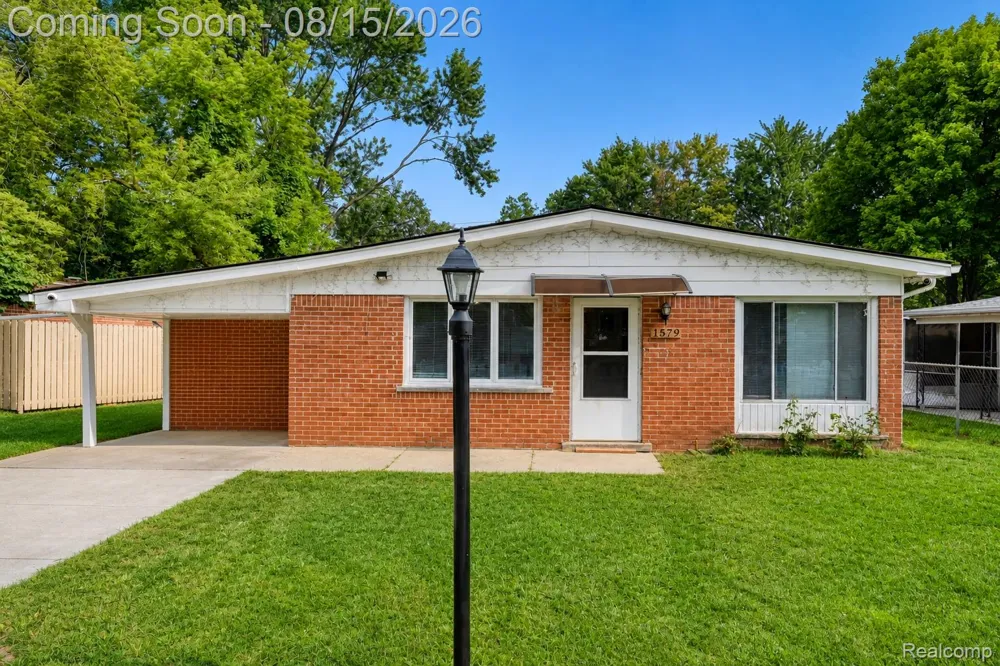 1579 Dulong Avenue Madison Heights City, MI 48071