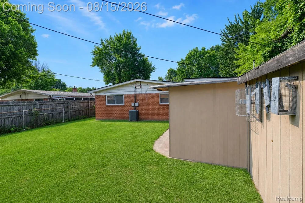 1579 Dulong Avenue Madison Heights City, MI 48071