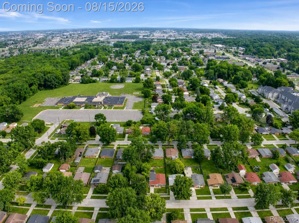 1579 Dulong Avenue Madison Heights City, MI 48071