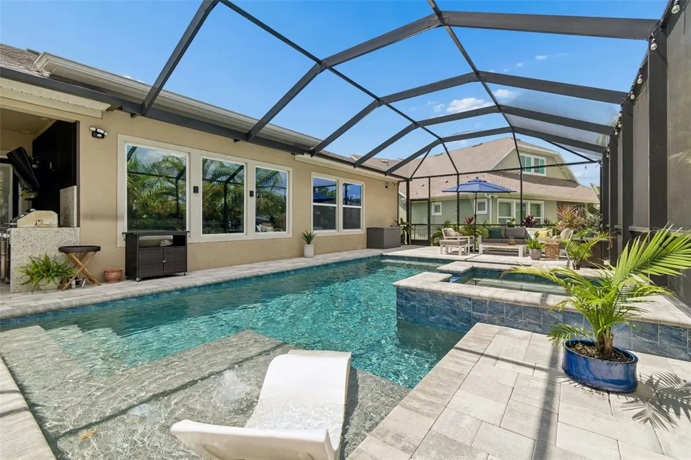 6323 HAVENSPORT DRIVE Apollo Beach, FL 33572