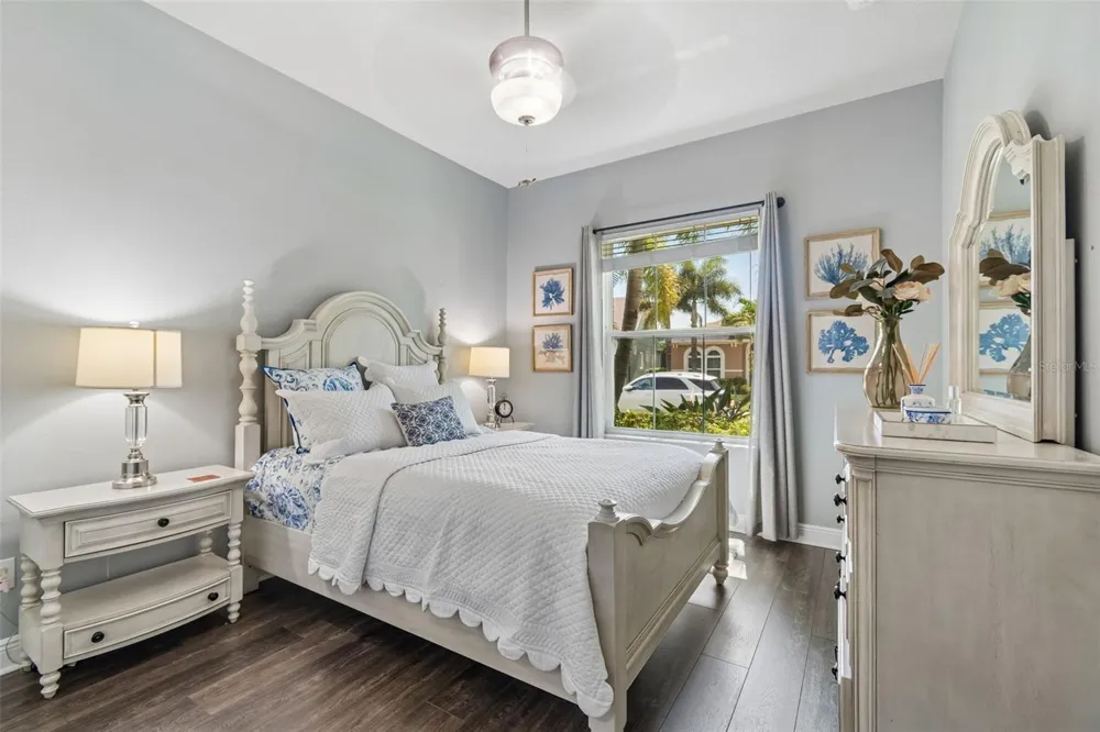 6323 HAVENSPORT DRIVE Apollo Beach, FL 33572