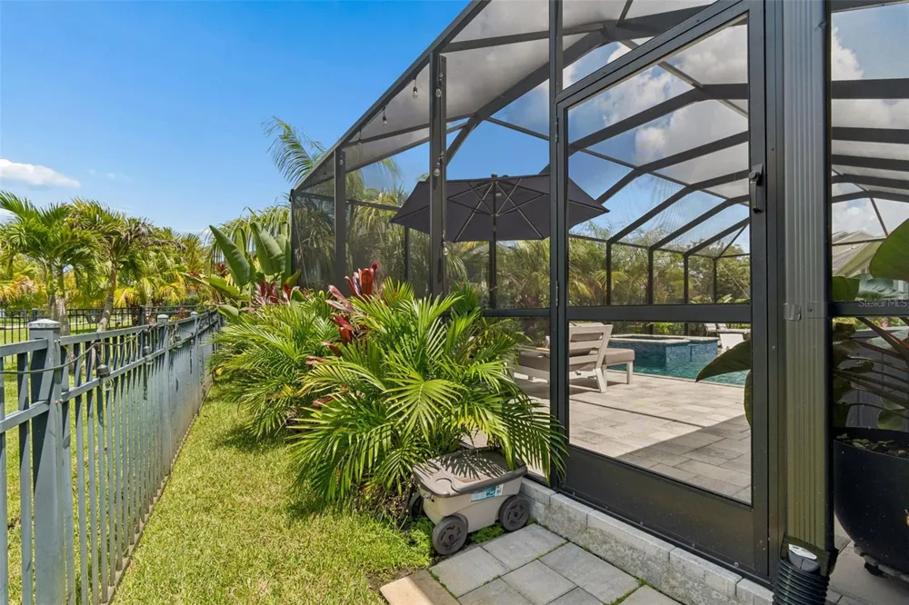 6323 HAVENSPORT DRIVE Apollo Beach, FL 33572