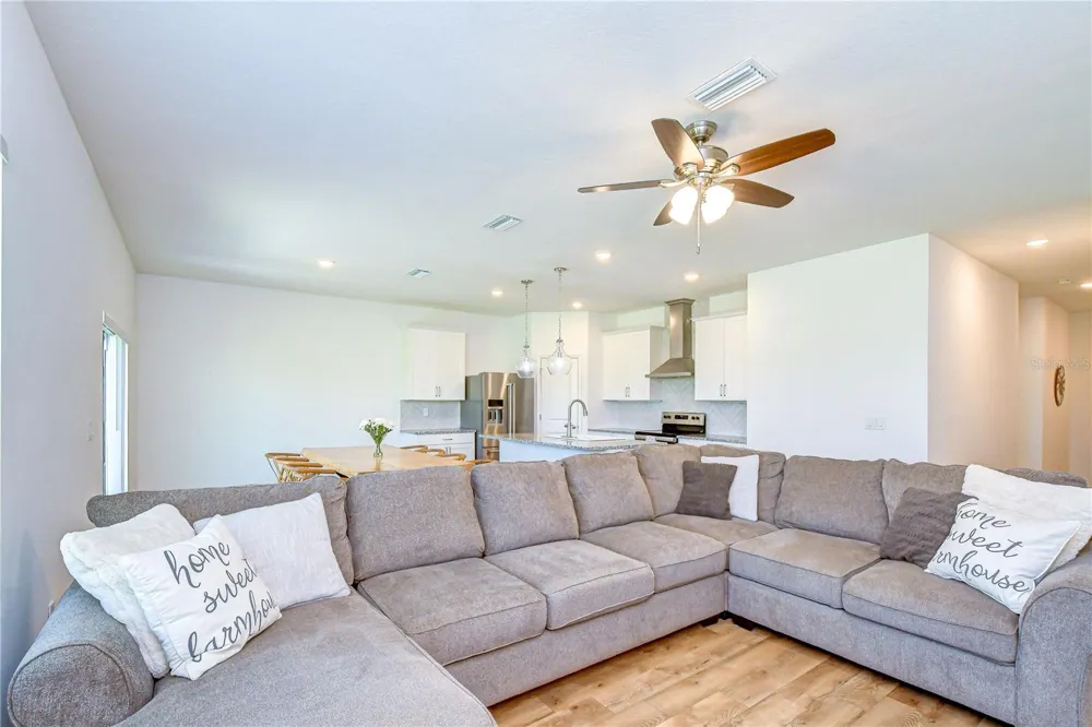 35651 BUTTONWEED TRAIL Zephyrhills, FL 33541