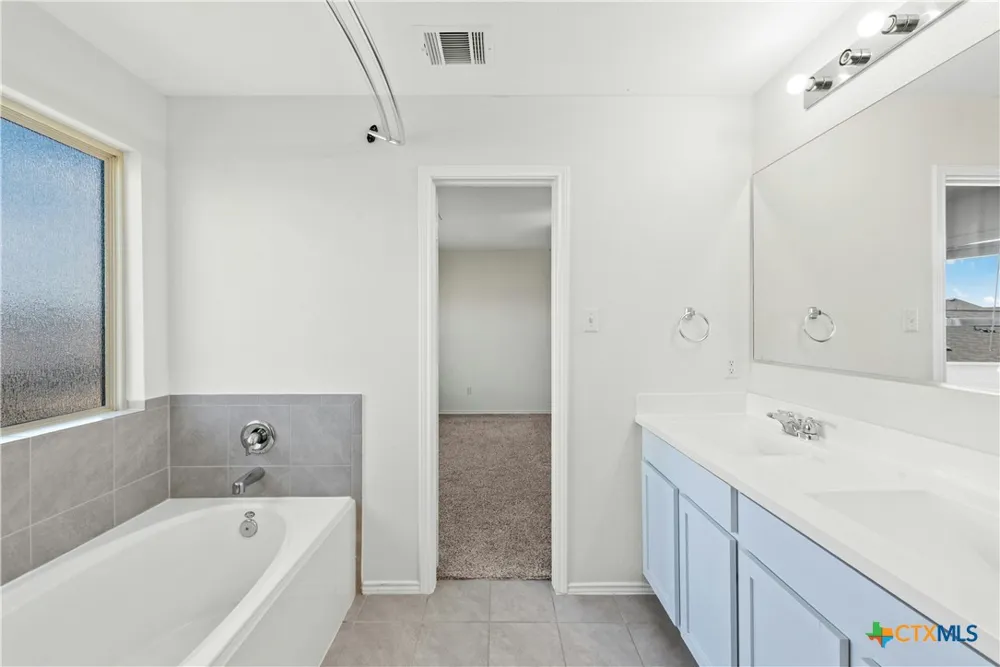 513 Circle Way Jarrell, TX 76537