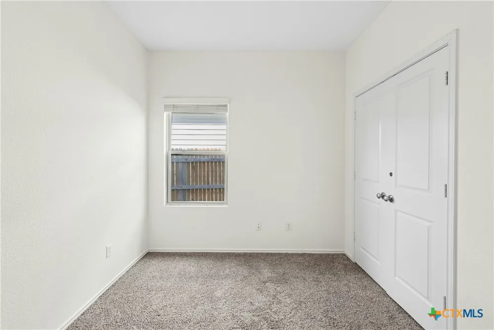 513 Circle Way Jarrell, TX 76537