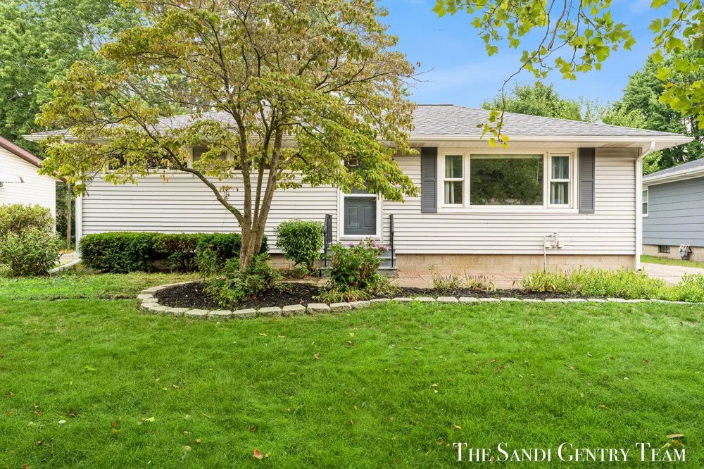 1015 Taylor Avenue Grand Haven, MI 49417