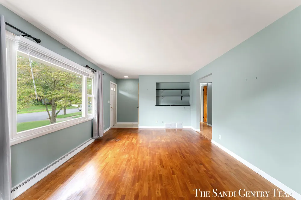 1015 Taylor Avenue Grand Haven, MI 49417