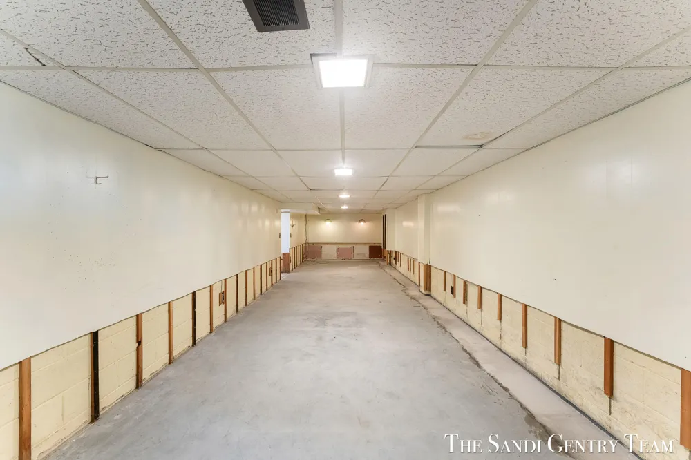 1015 Taylor Avenue Grand Haven, MI 49417