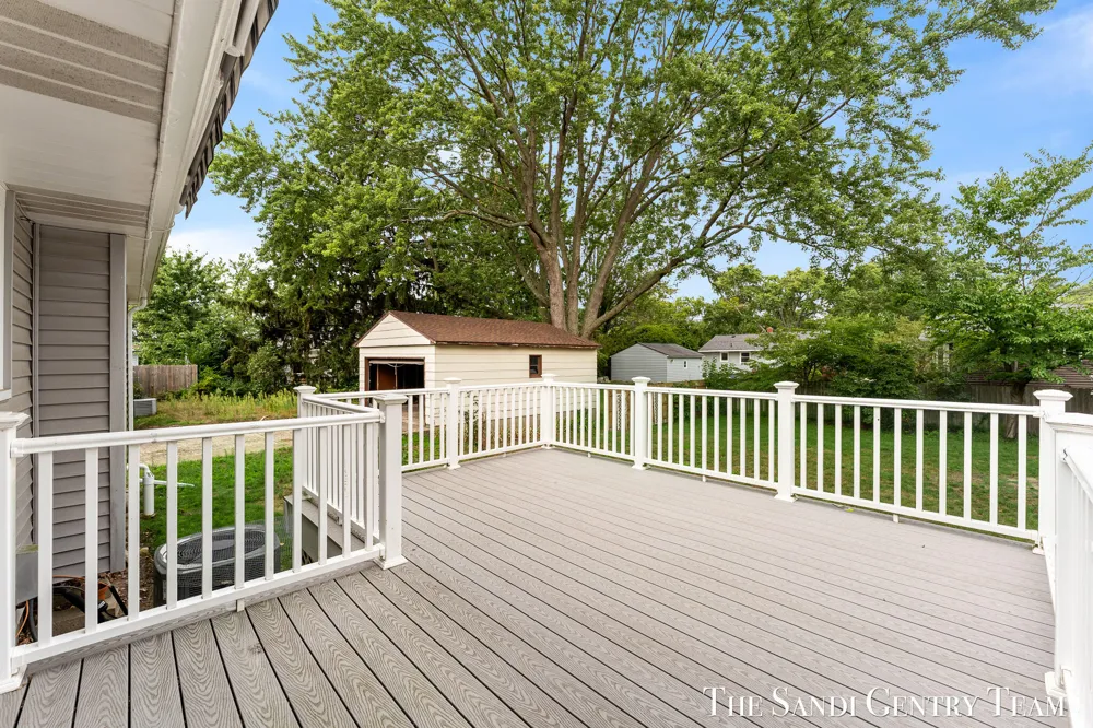 1015 Taylor Avenue Grand Haven, MI 49417
